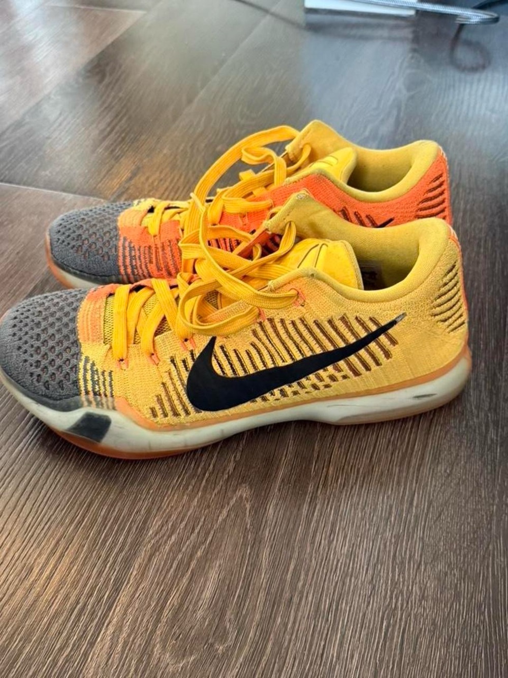 Nike Kobe 10 Elite Rivalry “Chester” 10.5